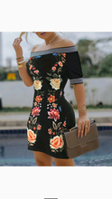 Load image into Gallery viewer, OFF THE SHOULDER GRAPHIC PRINT BODYCON DRESS
