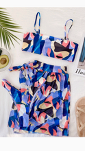 Load image into Gallery viewer, FLORAL PRINT 3-PIECE BIKINI SET
