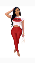 Load image into Gallery viewer, LIPS GRAPHIC PRINT TEE WITH PANTS SET
