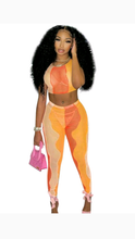 Load image into Gallery viewer, COLOR BLOCKING TOP AND PANTS SET
