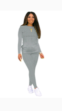 Load image into Gallery viewer, SOLID COLOR WAFFLE PLAID PATTERN TOP AND BOTTOM 2-PIECE SET
