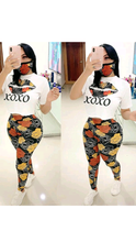Load image into Gallery viewer, ROUND NECK COLLAR LIPS PRINTED TEE AND FLORAL PANTS 2-PIECE SET WITH MASK
