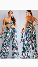 Load image into Gallery viewer, LACE-UP TUBE TOP AND WIDE LEG PANTS WITH GEOMETRIC PRINT
