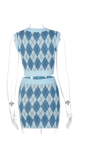 Load image into Gallery viewer, SLEEVELESS KNIT TOP AND SKIRT 2-PIECE SET
