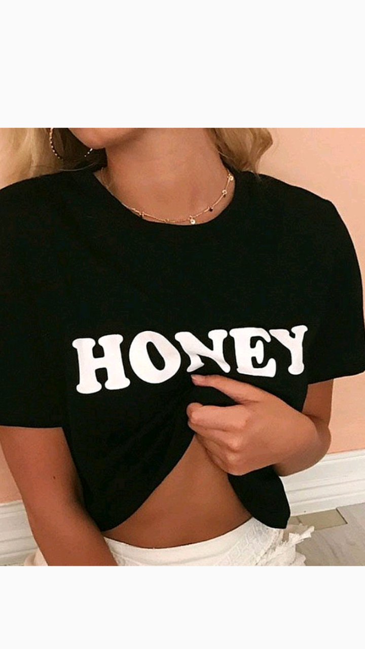 GRAPHIC LETTER PRINTED TEE