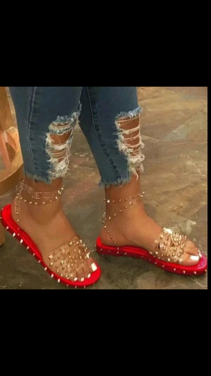 RIVET TRANSPARENT UPPER SANDALS