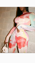 Load image into Gallery viewer, FLORAL PRINT TIGHT HIP LIFTING JUMPSUIT
