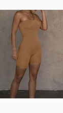 Load image into Gallery viewer, SEXY SOLID COLOR ONE SHOULDER ROMPER
