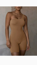 Load image into Gallery viewer, SEXY SOLID COLOR ONE SHOULDER ROMPER
