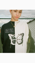 Load image into Gallery viewer, BLACK WHITE CONTRAST BUTTERFLY LOOSE TEE
