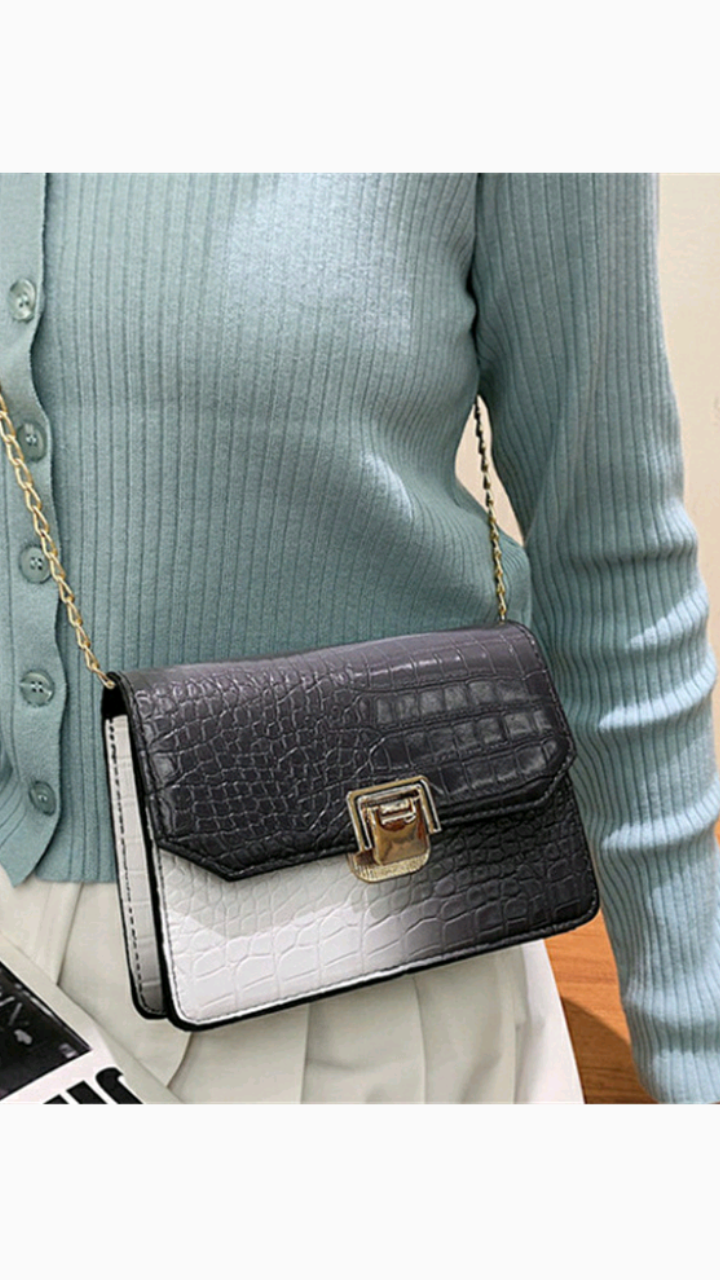 GRADIENT COLOR METAL CHAIN CROSSBODY BAG