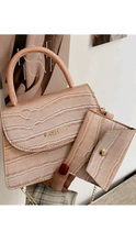 Load image into Gallery viewer, GRADIENT COLOR METAL CHAIN CROCODILE PATTERN CROSSBODY BAG
