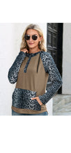 Load image into Gallery viewer, WOMEN'S FASHION LEOPARD PATCHWORK HOODIE
