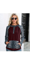 Load image into Gallery viewer, WOMEN'S FASHION LEOPARD PATCHWORK HOODIE
