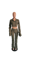 Load image into Gallery viewer, WOMEN'S FASHION SOLID COLOR FLARE SLEEVE CROP TOP AND PANTS 2-PIECE SET

