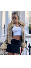 Load image into Gallery viewer, PLUSH FAUX FUR COLLAR SUEDE ZIPPER SHORT JACKET
